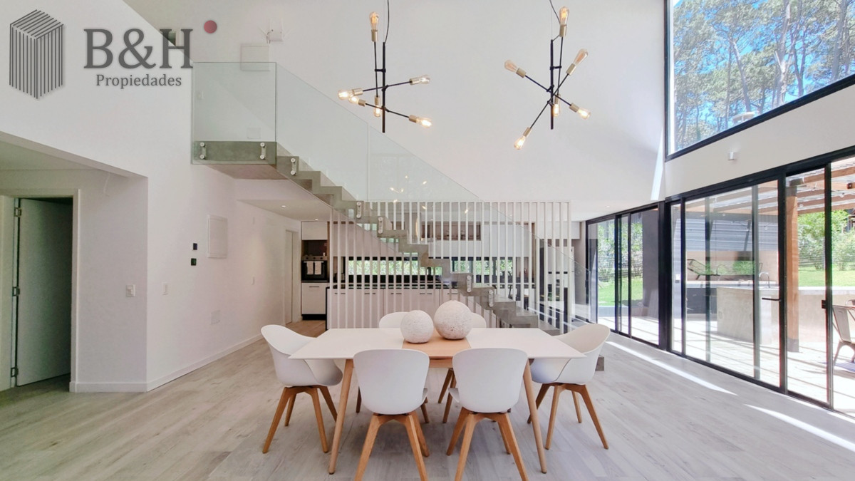 Casa ID.2540 - Casa a Estrenar en Barrio Privado. 4 Suites, Piscina climatizada, losa radiante.