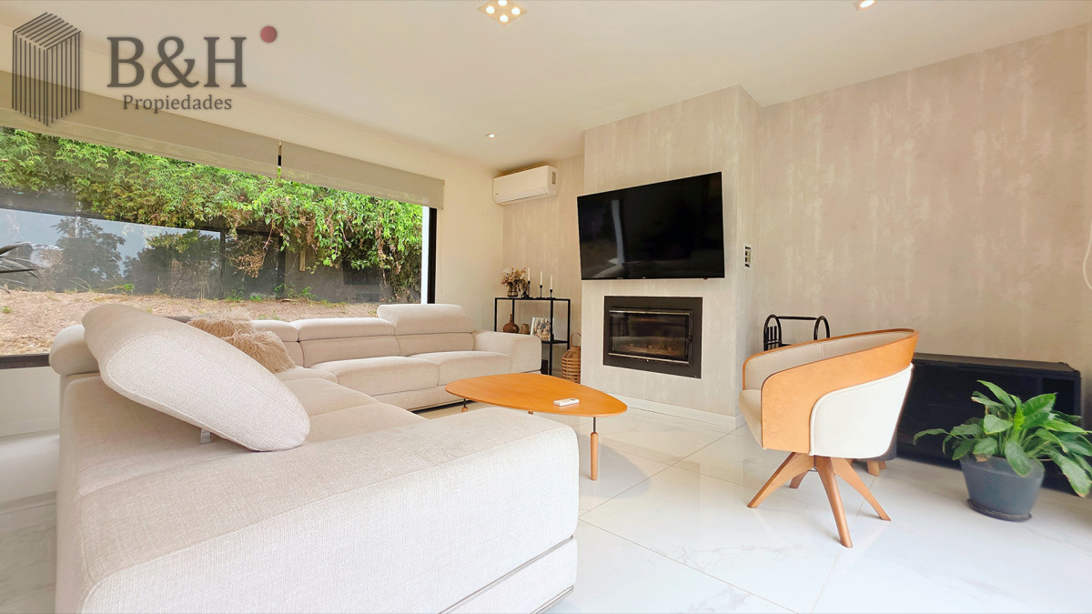 Casa ID.6780 - Magnifica casa en Barrio Privado, 3 dormitorios, piscina climatizada, moderna