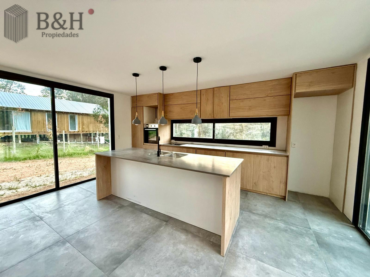 Casa ID.3015 - Hermoso proyecto Barrio Cerrado en la barra “ Bosques del Tesoro