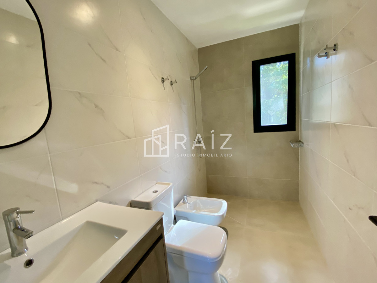 Casa ID.10415 - CASA EN VENTA 3 DORMITORIOS Y PISCINA SAN VICENTE 