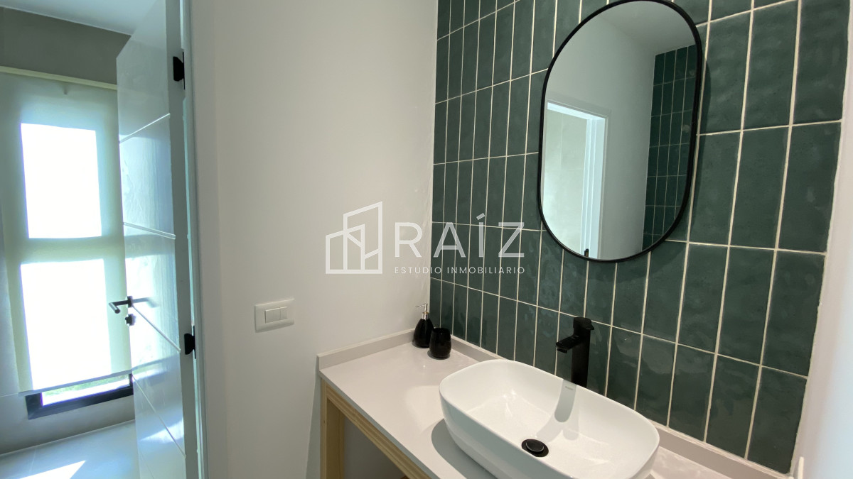 Casa ID.10415 - CASA EN VENTA 3 DORMITORIOS Y PISCINA SAN VICENTE 