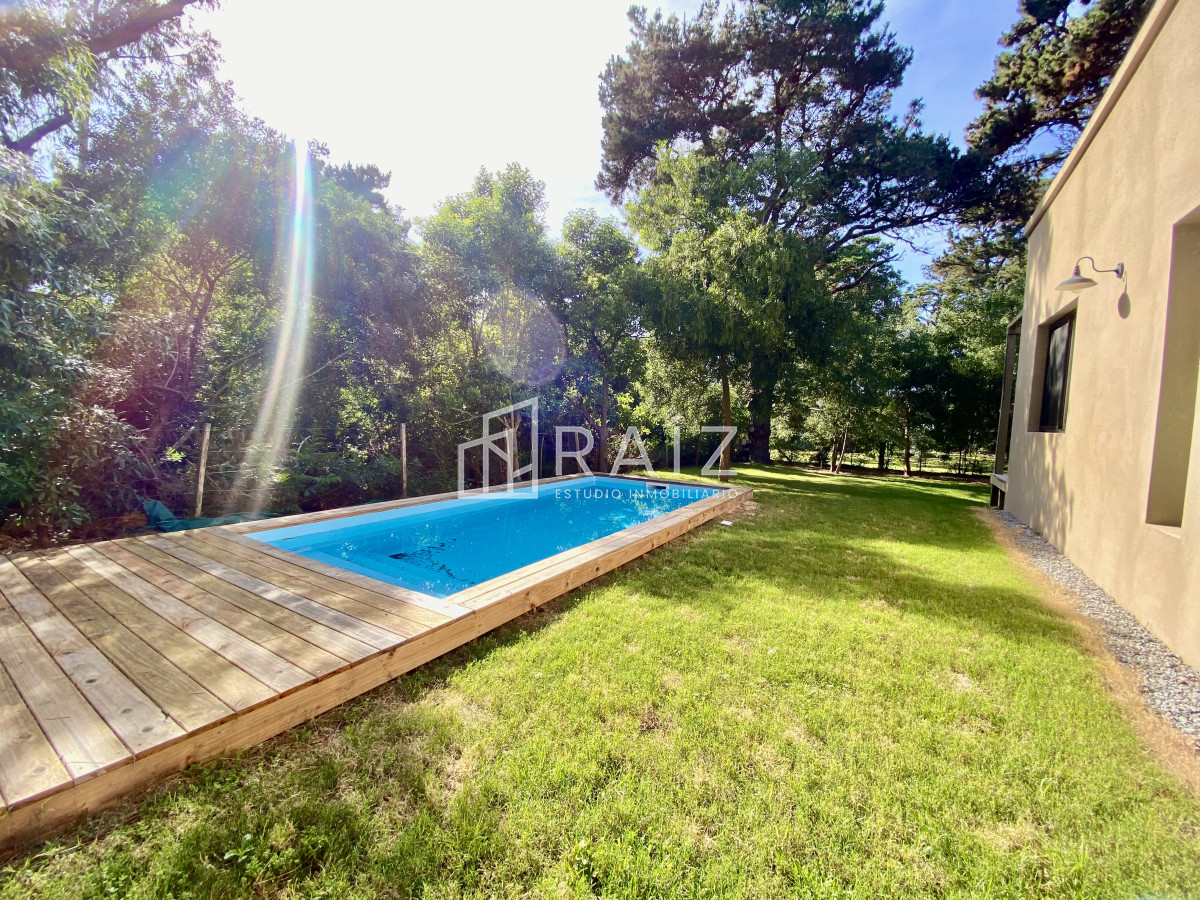 Casa ID.10415 - CASA EN VENTA 3 DORMITORIOS Y PISCINA SAN VICENTE 