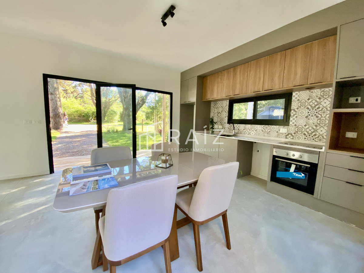 Casa ID.10415 - CASA EN VENTA 3 DORMITORIOS Y PISCINA SAN VICENTE 