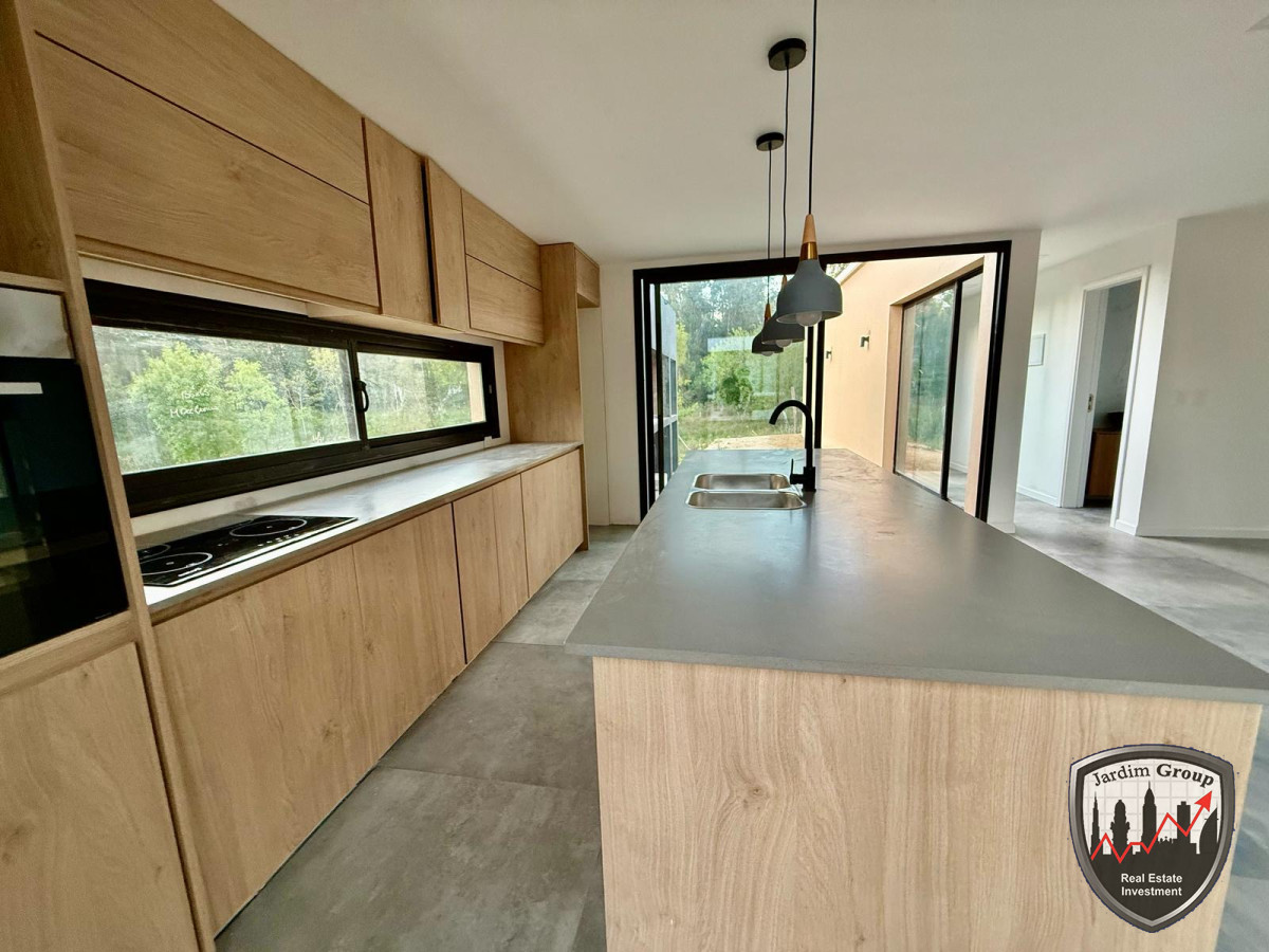 Casa ID.7074 - Hermoso proyecto Barrio Cerrado en la barra “ Bosques del Tesoro