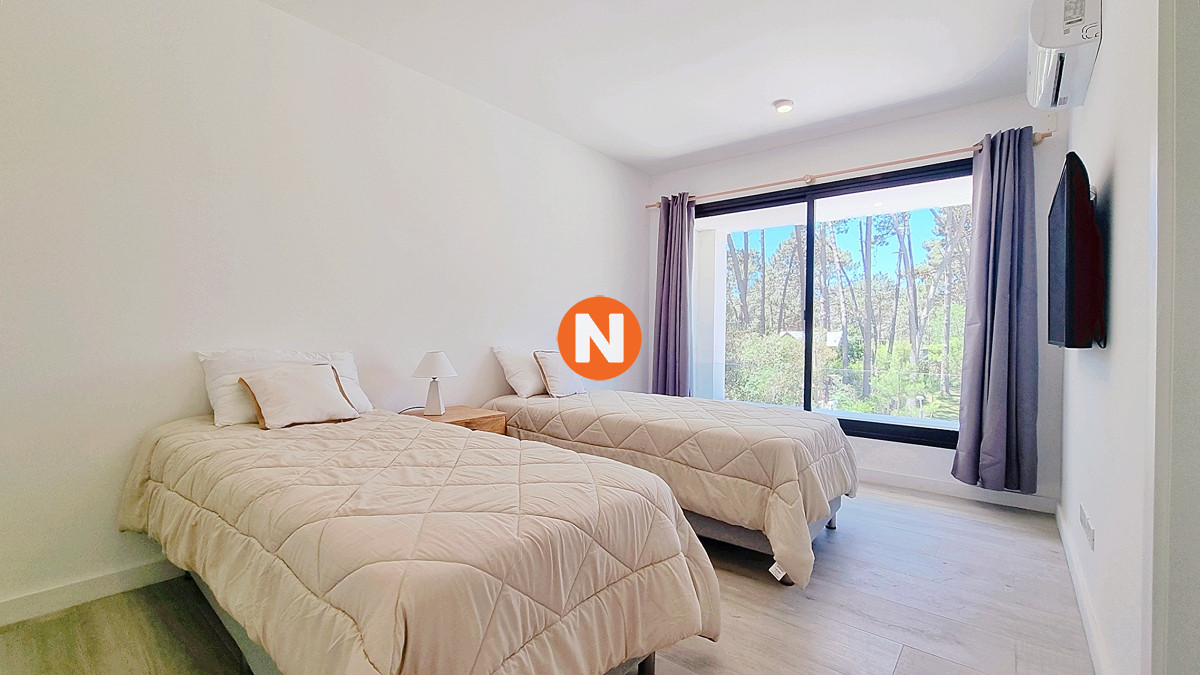 Casa Ref.223804 - Casa a Estrenar en Barrio Privado. 4 Suites, Piscina climatizada, losa radiante.