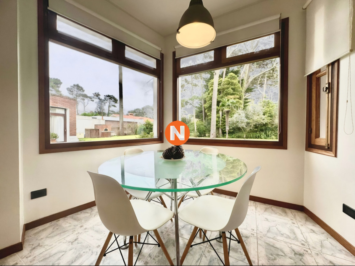 Casa Ref.225727 - Gran casa en venta, 5 dormitorios, calefaccion, piscina, solida construccion