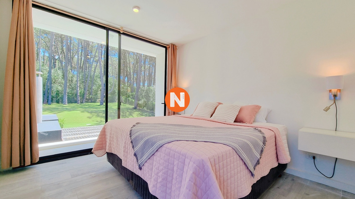 Casa Ref.223804 - Casa a Estrenar en Barrio Privado. 4 Suites, Piscina climatizada, losa radiante.
