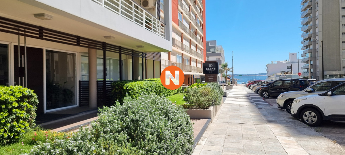 Apartamento Ref.222999 - Apartamento moderno en Peninsula, 3 dormitorios, parrillero, garage doble. Planta Baja.