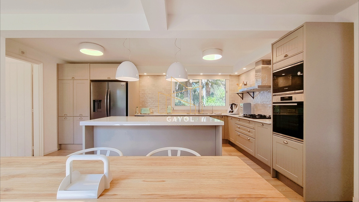 Casa ID.967 - Espectacular Mansion en Barrio Golf, 4 dormitorios, piscina climatizada, gran barbacoa y parque