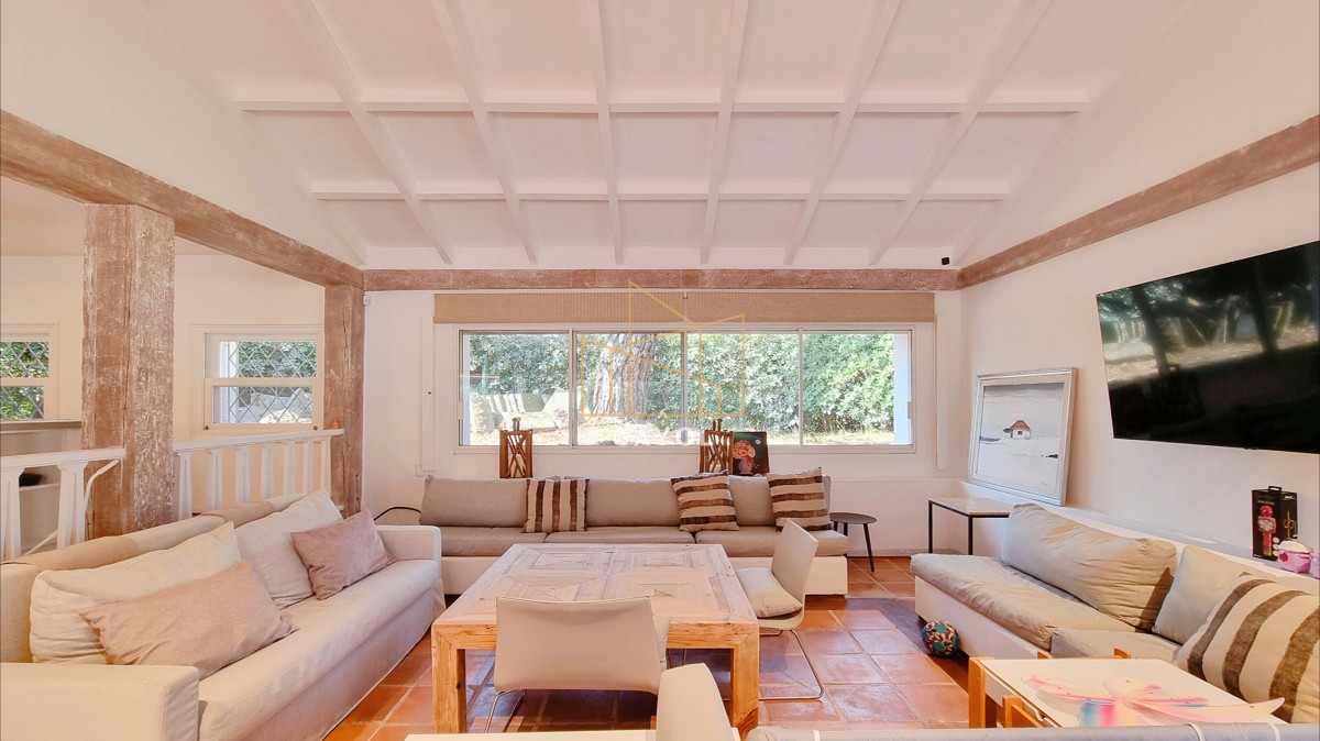 Casa ID.967 - Espectacular Mansion en Barrio Golf, 4 dormitorios, piscina climatizada, gran barbacoa y parque