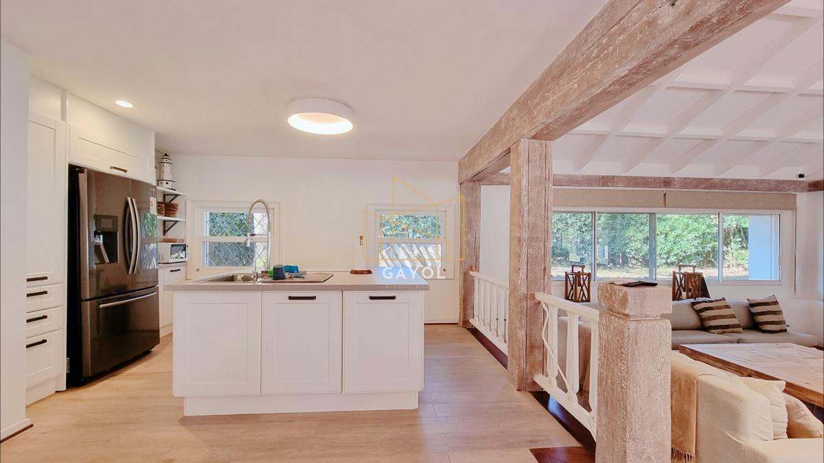 Casa ID.967 - Espectacular Mansion en Barrio Golf, 4 dormitorios, piscina climatizada, gran barbacoa y parque