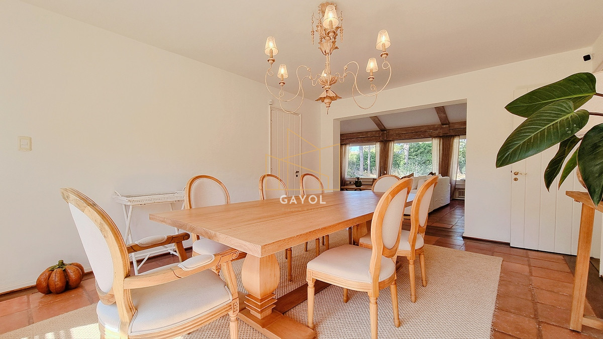 Casa ID.967 - Espectacular Mansion en Barrio Golf, 4 dormitorios, piscina climatizada, gran barbacoa y parque