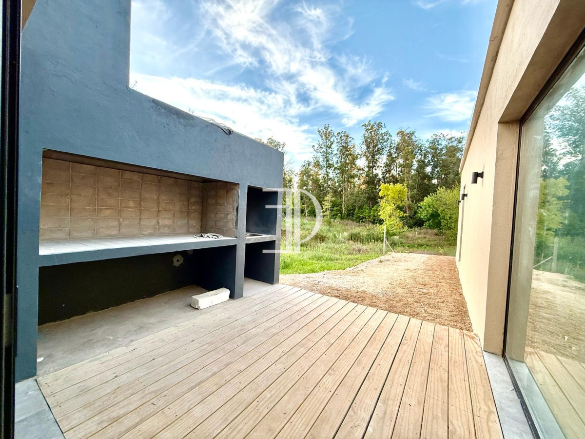 Casa ID.616 - Hermoso proyecto Barrio Cerrado en la barra “ Bosques del Tesoro