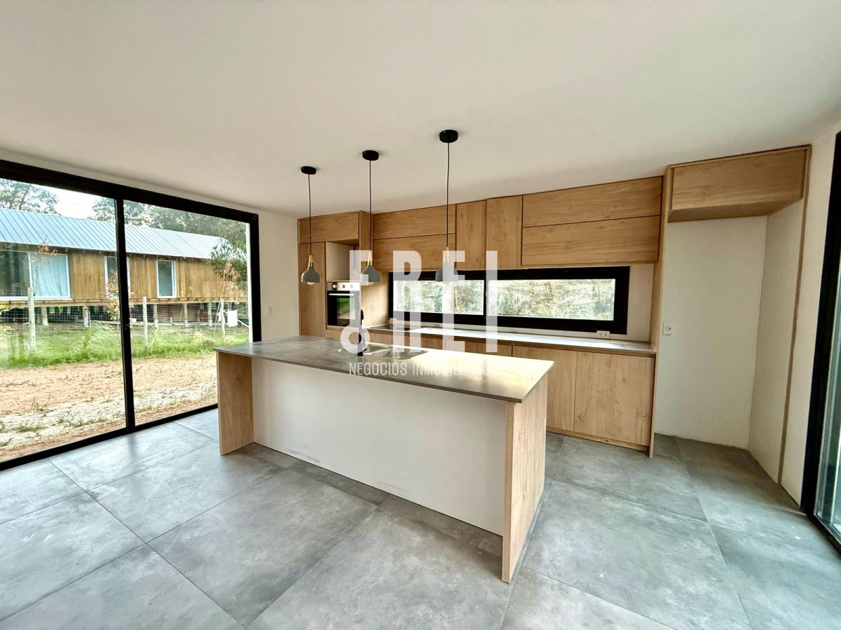 Casa ID.611 - Hermoso proyecto Barrio Cerrado en la barra “ Bosques del Tesoro