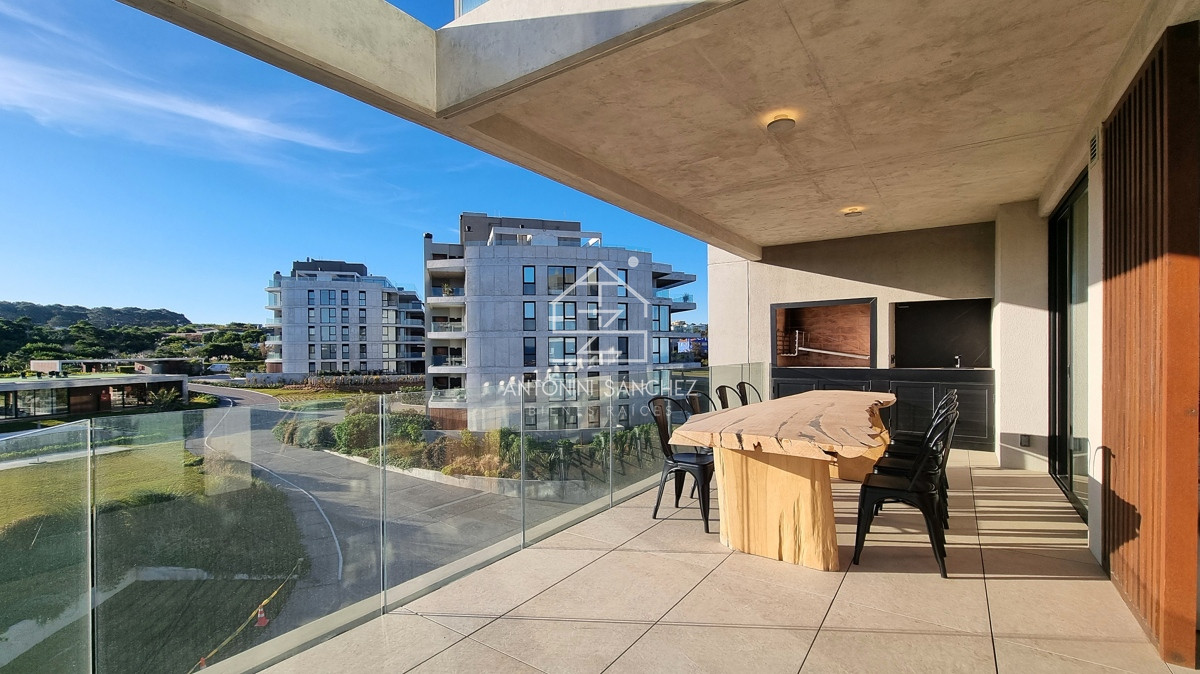 Apartamento ID.3131 - Apartamento en Aldeana, 4 dormitorios en Suite, parrillero, calefacción