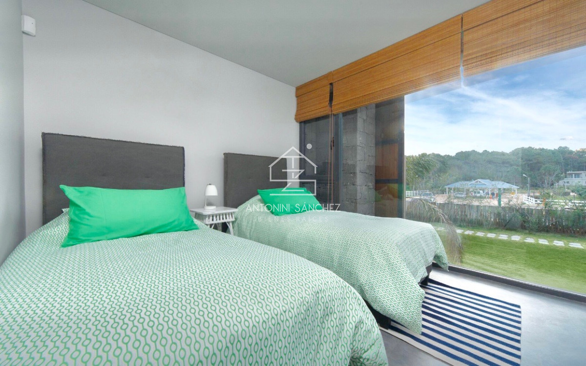 Casa ID.815 - Venta casa 5 Suites Punta del Este Manantiales