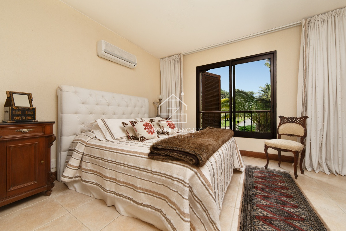 Casa ID.814 - Venta Casa 6 Domitorios Punta del Este Beverly Hills