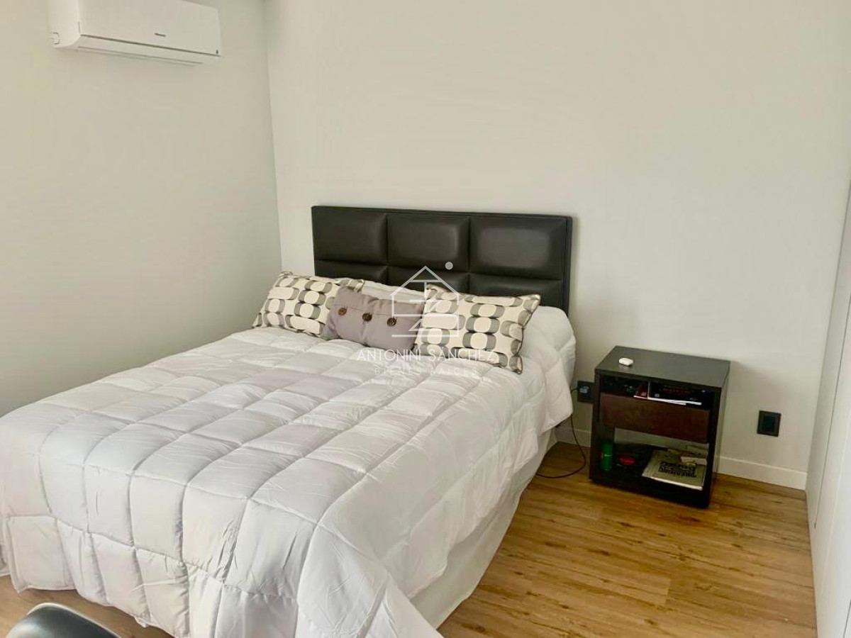 Casa ID.812 - Moderna casa en barrio privado La Arbolada, 5 dormitorios, piscina climatizada, barbacoa independiente