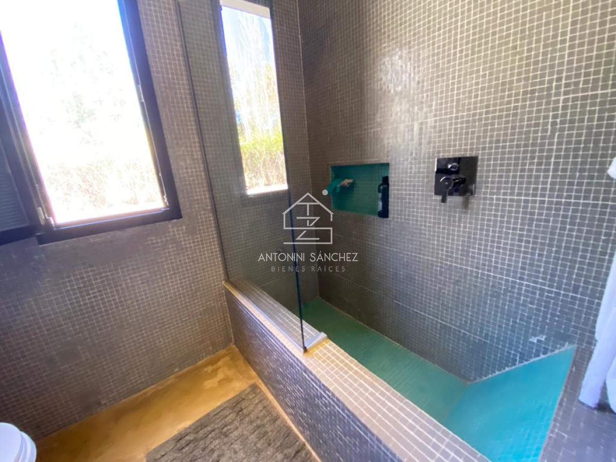 Casa ID.1461 - Casa estilo Moderno en Barrio Privado La Arbolada