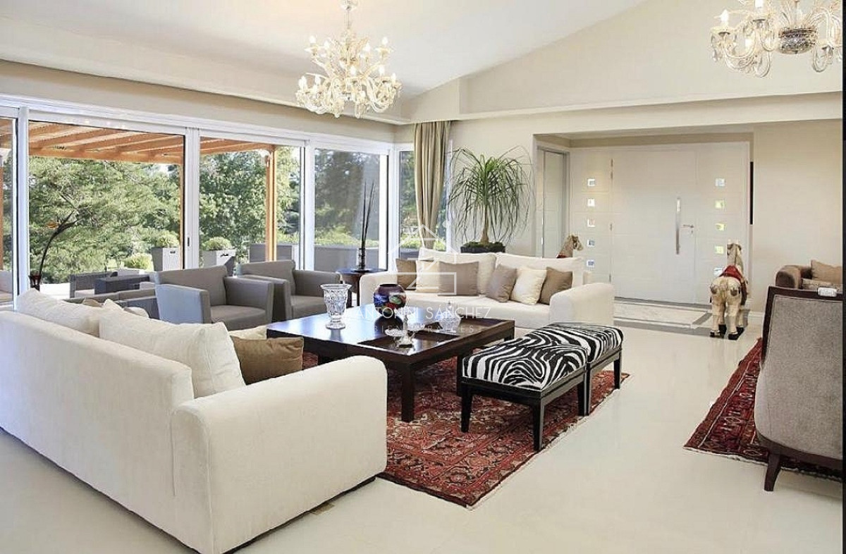 Casa ID.811 - Venta CASA 7 Suites Punta Del Este zona GOLF