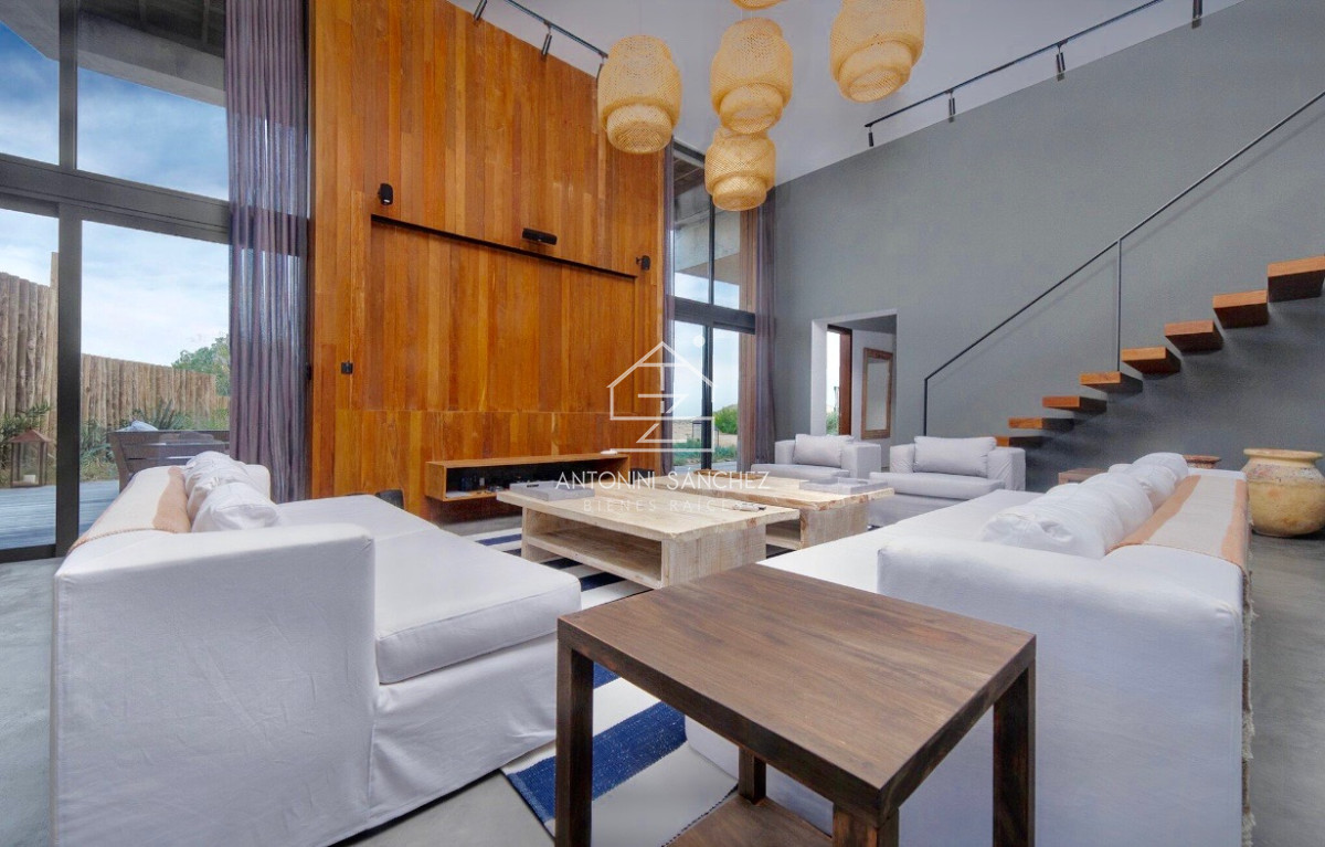 Casa ID.815 - Venta casa 5 Suites Punta del Este Manantiales