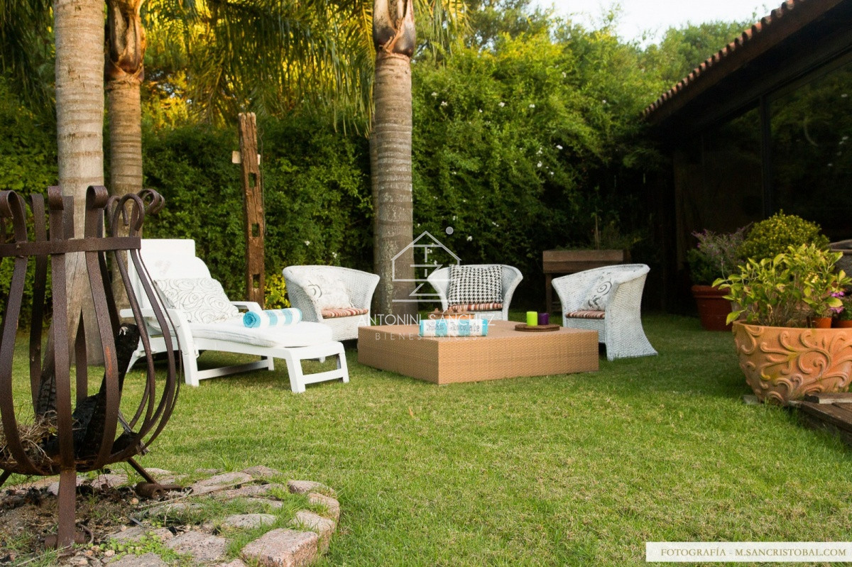 Casa ID.814 - Venta Casa 6 Domitorios Punta del Este Beverly Hills