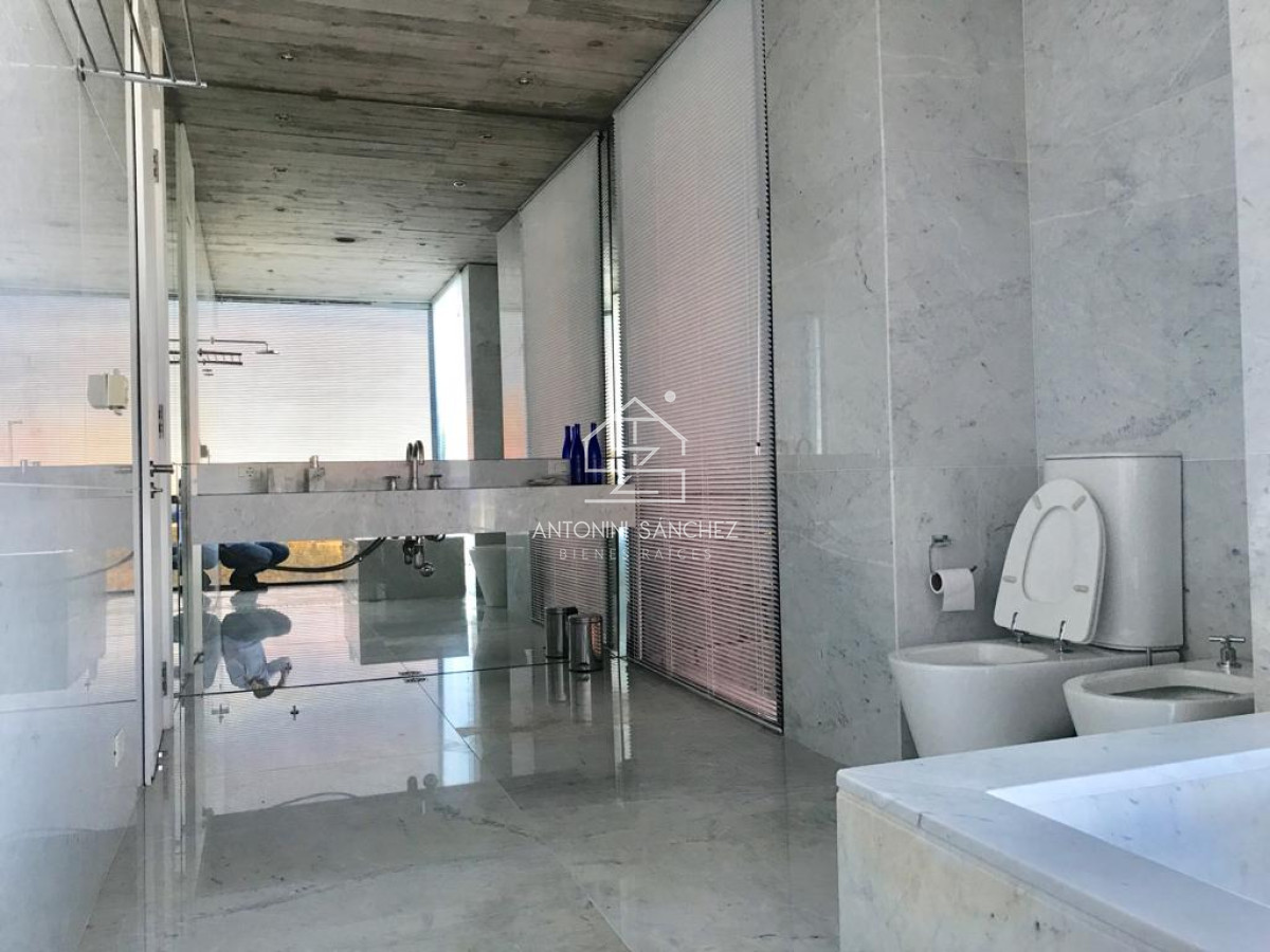 Casa ID.824 - Venta Casa 5 Dormitorios José Ignacio Laguna Escondida