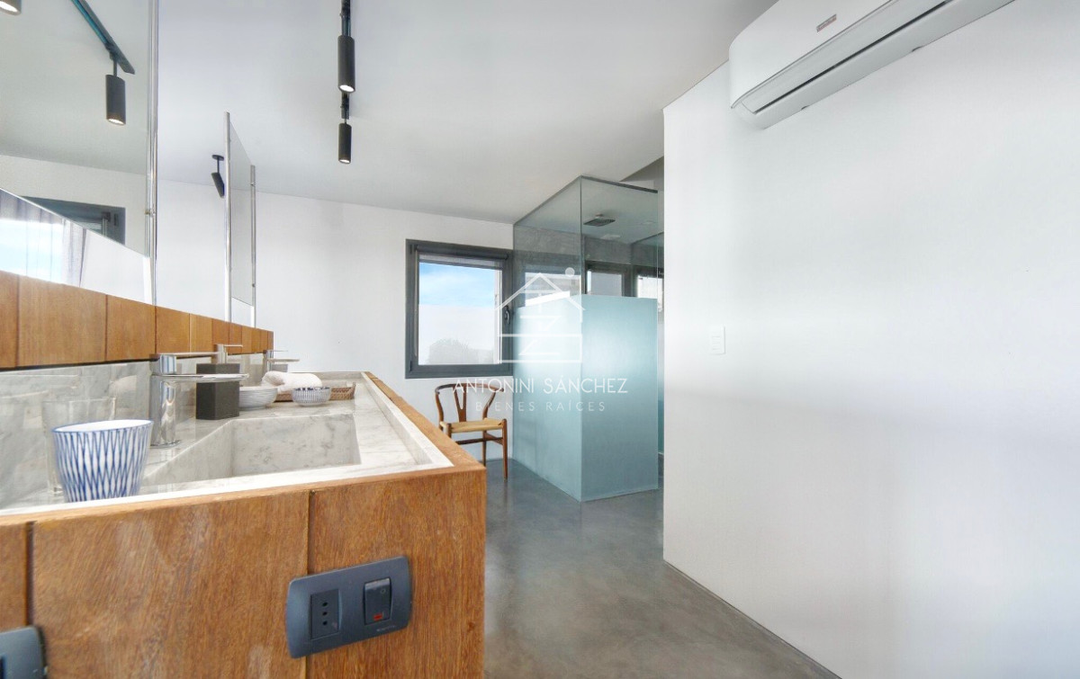 Casa ID.815 - Venta casa 5 Suites Punta del Este Manantiales