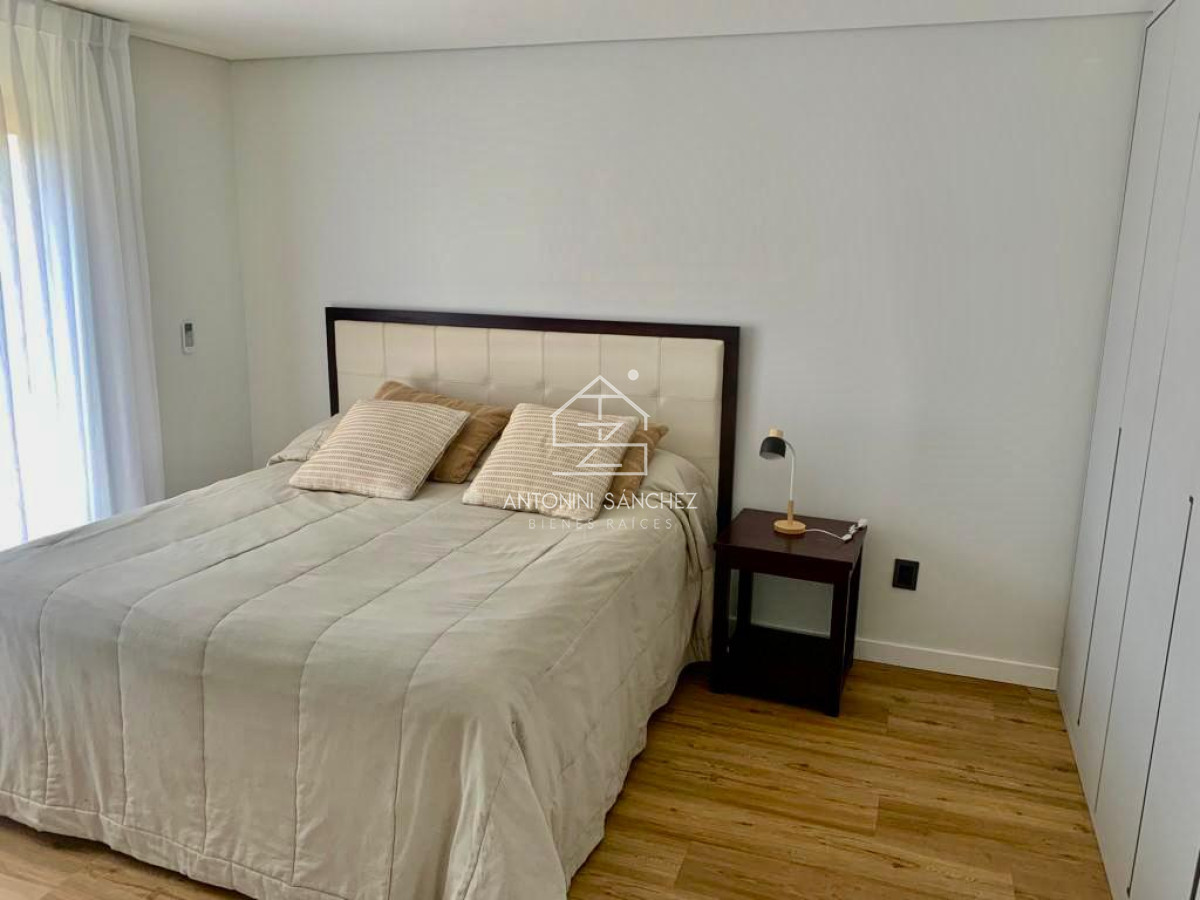 Casa ID.812 - Moderna casa en barrio privado La Arbolada, 5 dormitorios, piscina climatizada, barbacoa independiente