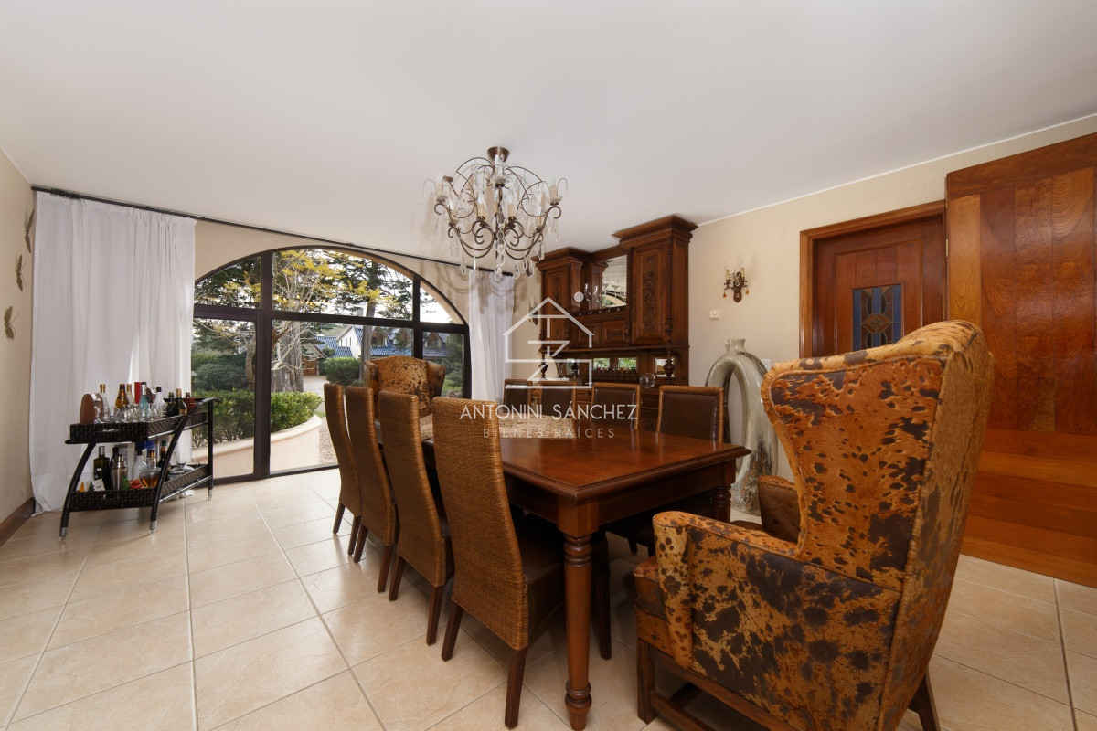 Casa ID.814 - Venta Casa 6 Domitorios Punta del Este Beverly Hills
