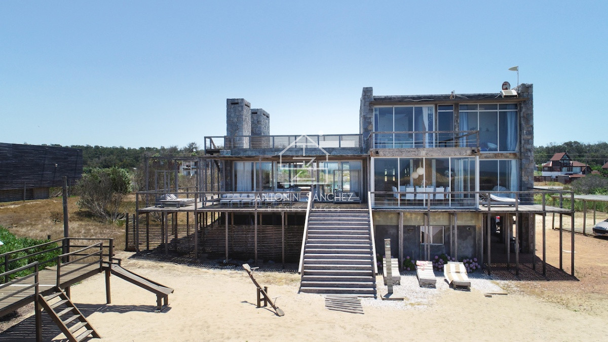 Casa ID.823 - Venta Casa 4 Dormitorios José Ignacio