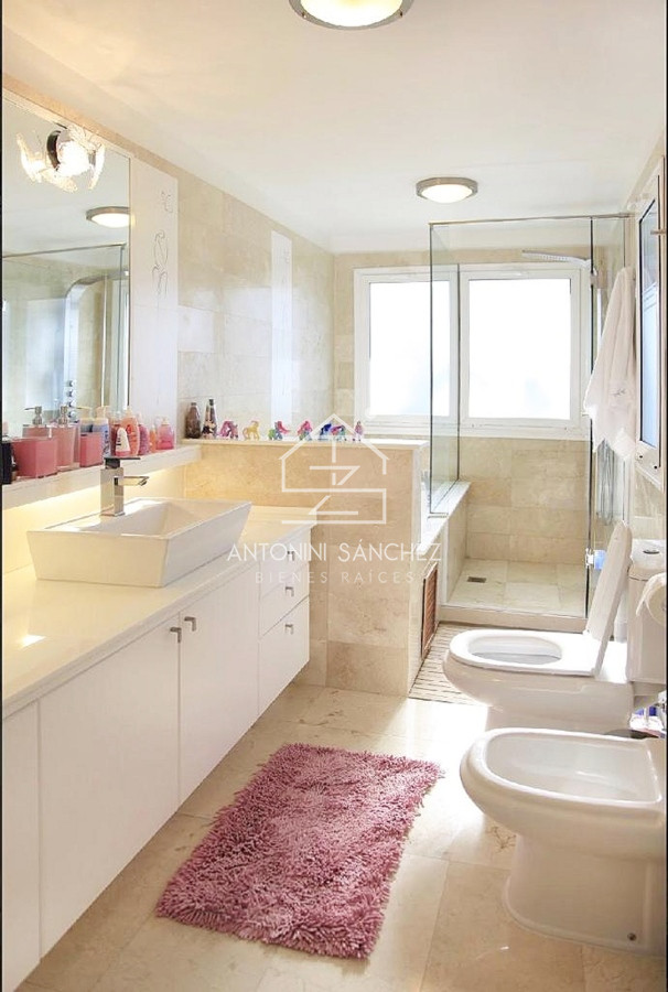 Casa ID.811 - Venta CASA 7 Suites Punta Del Este zona GOLF