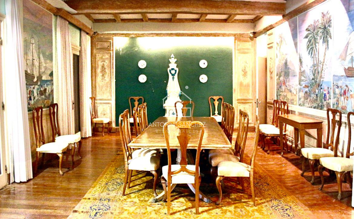 Casa ID.820 - Venta Casa 10 Dormitorios Zona Golf