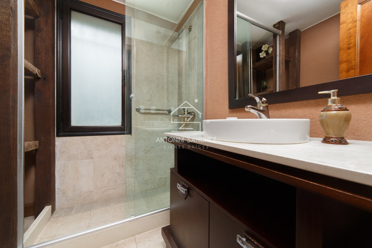 Casa ID.814 - Venta Casa 6 Domitorios Punta del Este Beverly Hills
