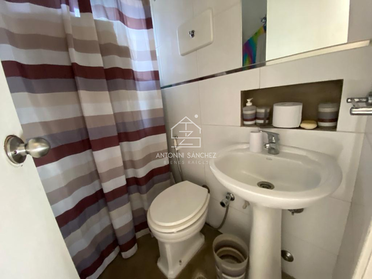 Casa ID.1461 - Casa estilo Moderno en Barrio Privado La Arbolada