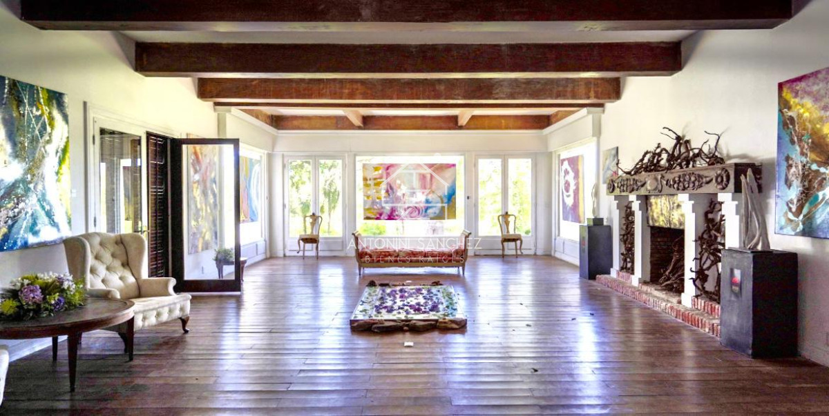 Casa ID.820 - Venta Casa 10 Dormitorios Zona Golf