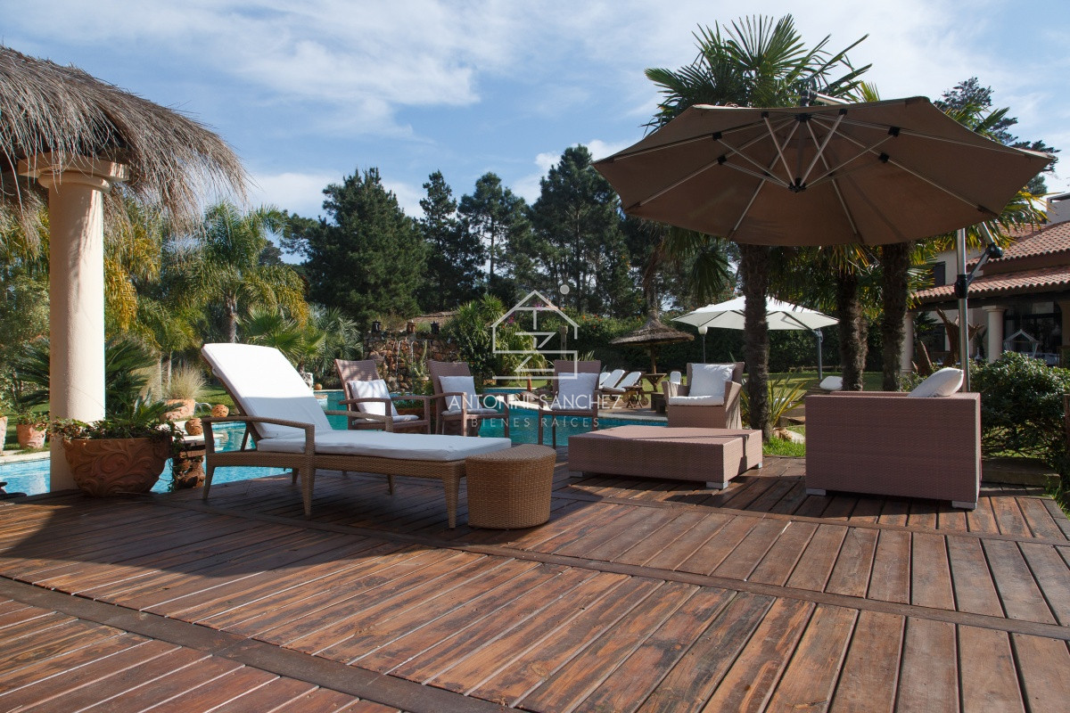 Casa ID.814 - Venta Casa 6 Domitorios Punta del Este Beverly Hills