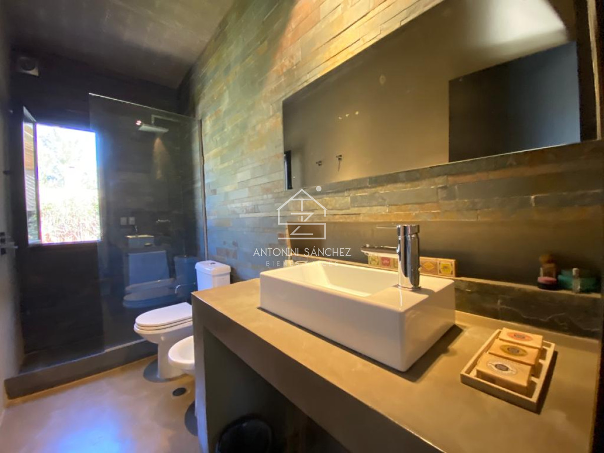 Casa ID.1461 - Casa estilo Moderno en Barrio Privado La Arbolada
