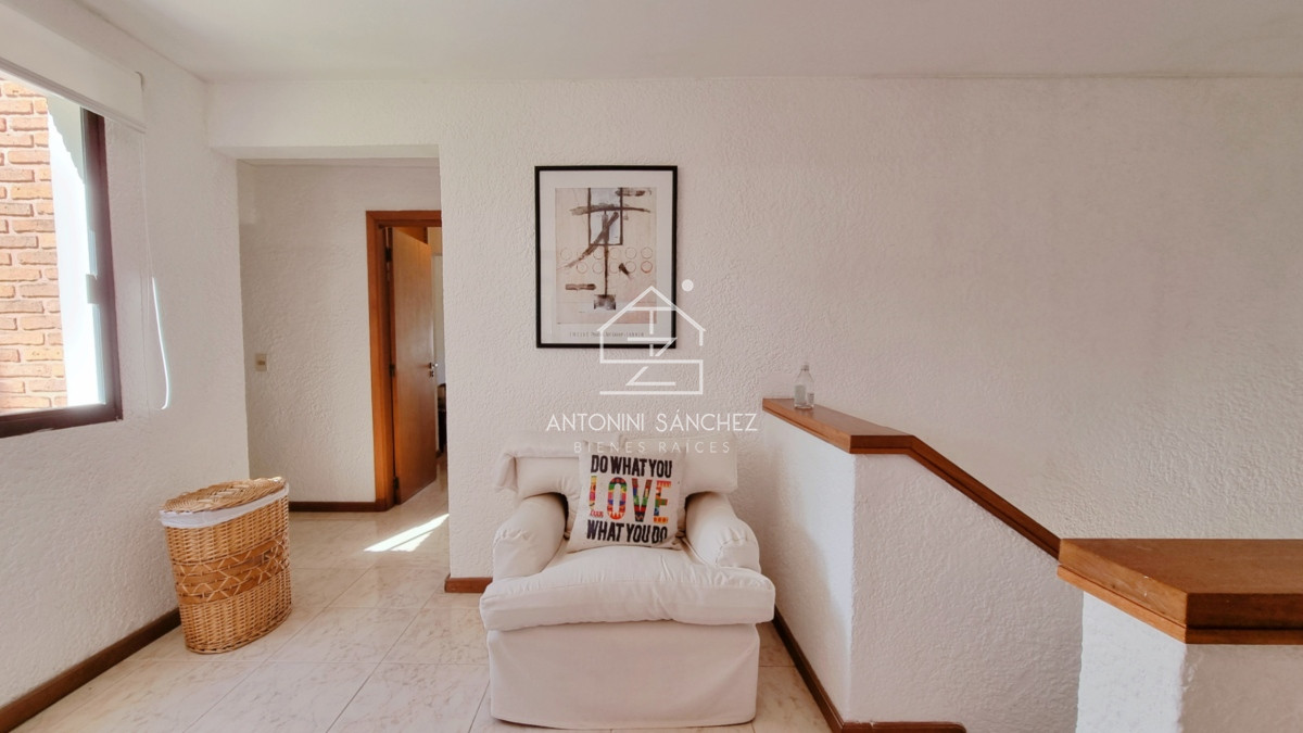Casa ID.809 - Gran casa en Cantegril, 8 dormitorios, calefaccion, piscina climatizada, barbacoa y amplio parque