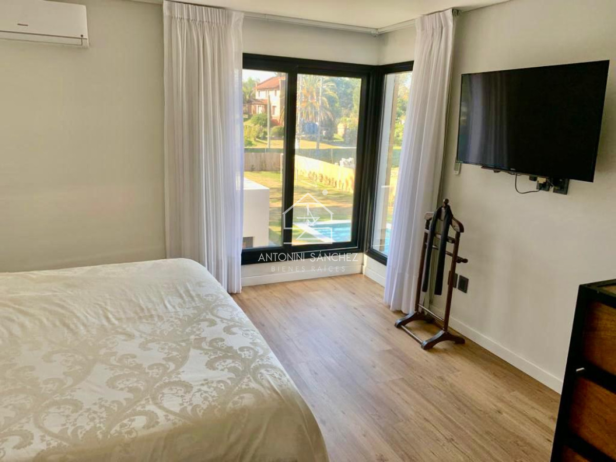 Casa ID.812 - Moderna casa en barrio privado La Arbolada, 5 dormitorios, piscina climatizada, barbacoa independiente