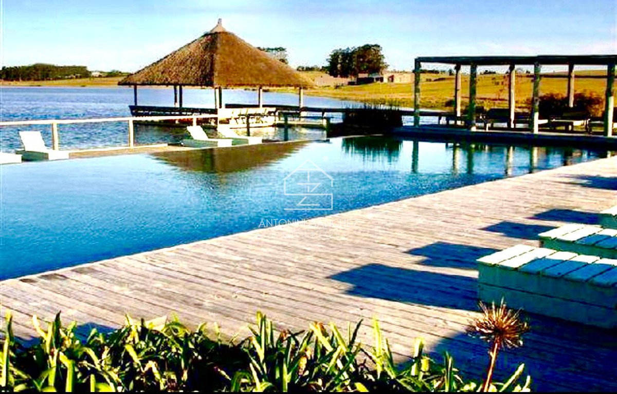 Casa ID.819 - Venta Casa 6 Dormitorios Pueblo Mio