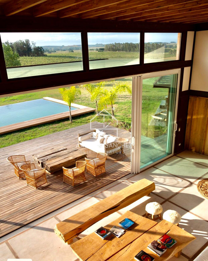 Casa ID.819 - Venta Casa 6 Dormitorios Pueblo Mio