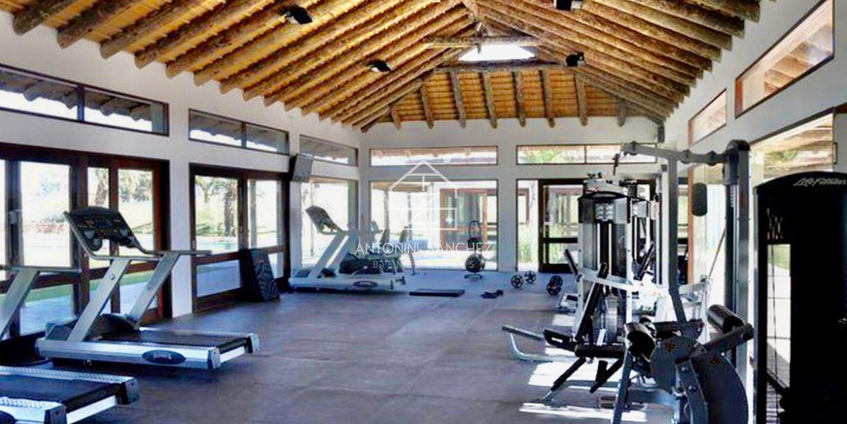 Casa ID.819 - Venta Casa 6 Dormitorios Pueblo Mio