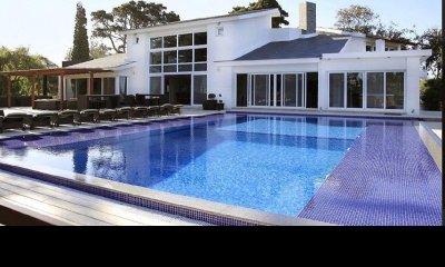 Venta CASA 7 Suites Punta Del Este zona GOLF