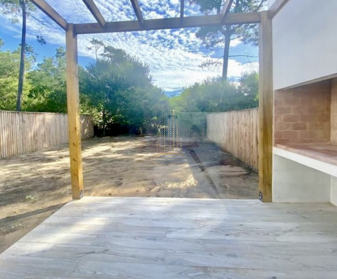 Casa ID.502 - Casa en venta en Parque Burnett, Maldonado