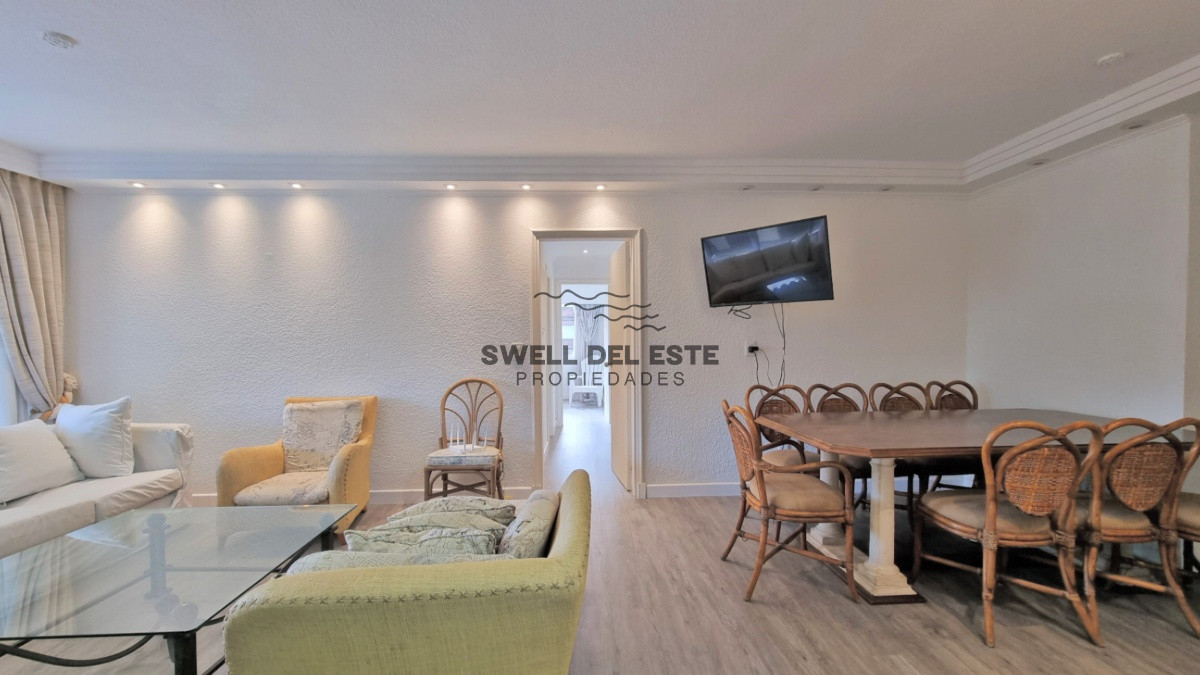 Apartamento ID.18 - Apartamento edificio bajo, 3 dormitorios, 2 baños, balcon con parrillero