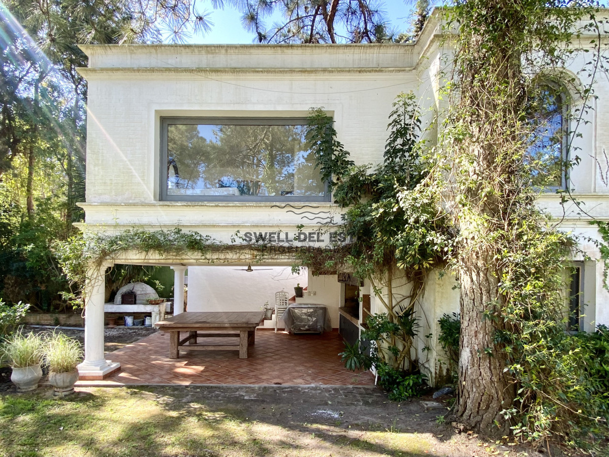 Casa ID.16 - Espectacular Casa 5 suites + Casa de Huéspedes y Piscina en Rincón del Indio - Punta del Este