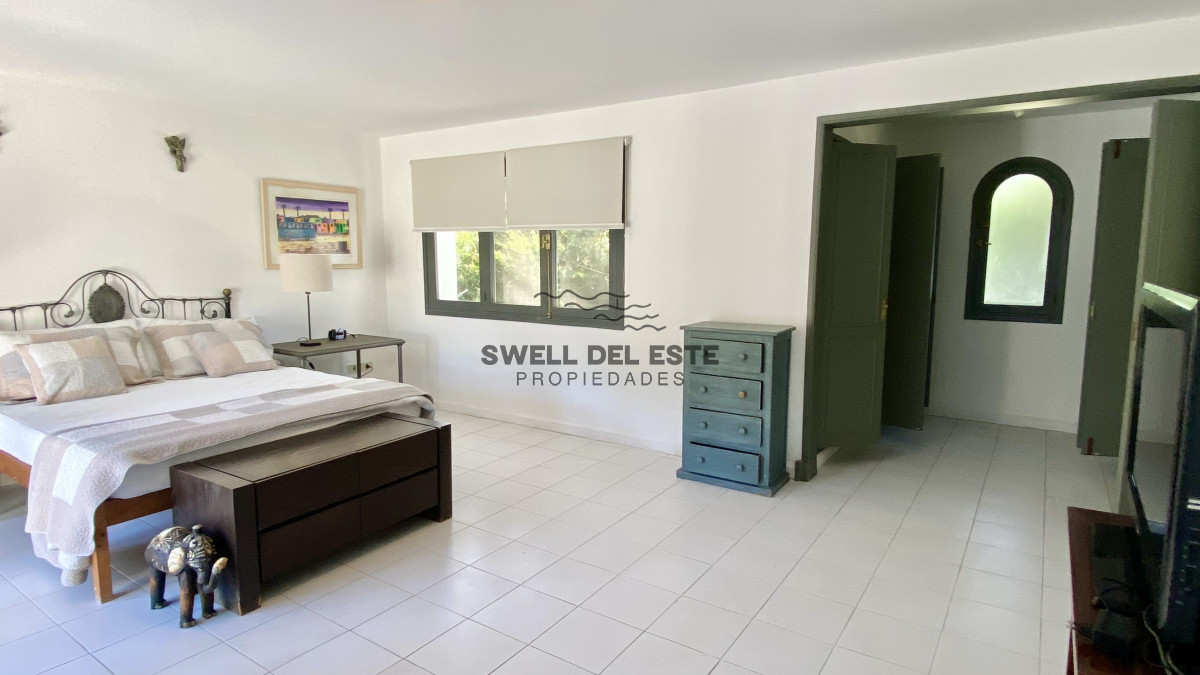 Casa ID.16 - Espectacular Casa 5 suites + Casa de Huéspedes y Piscina en Rincón del Indio - Punta del Este