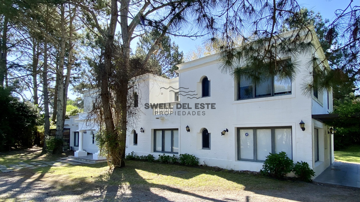 Casa ID.16 - Espectacular Casa 5 suites + Casa de Huéspedes y Piscina en Rincón del Indio - Punta del Este