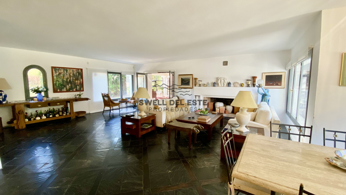 Casa ID.16 - Espectacular Casa 5 suites + Casa de Huéspedes y Piscina en Rincón del Indio - Punta del Este